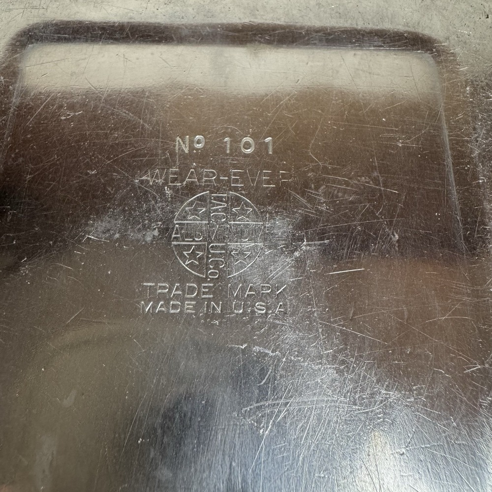 Vintage Wear-ever Tacuco #101 Breadloaf Betsy Pan Aluminum - Picture 10 of 12